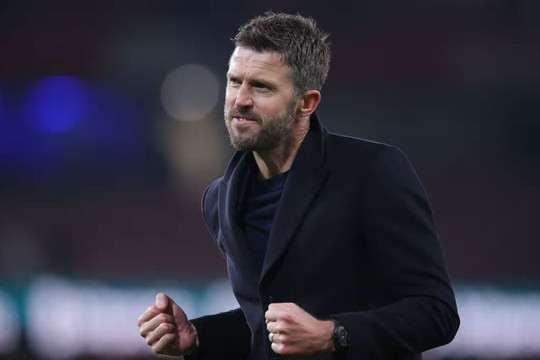 Michael Carrick gợi ý phương án củng cố tuyến giữa giá rẻ cho Man Utd