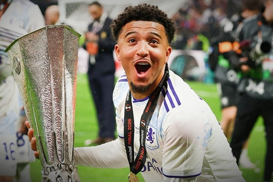 Unai Emery và canh bạc Jadon Sancho: Tại sao Aston Villa muốn giữ chân ngôi sao thất sủng?