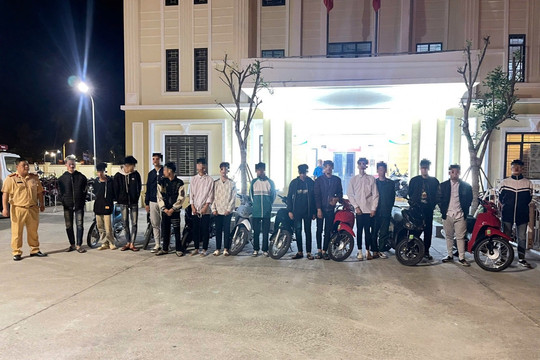 Khởi tố nhóm thanh thiếu niên lạng lách, bốc đầu trên đường bao biển tại Quảng Ninh