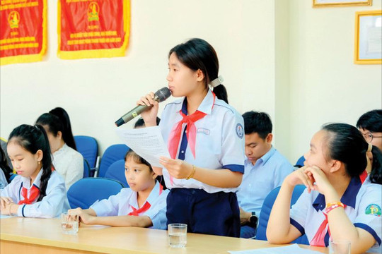 Lắng nghe tiếng nói trẻ em