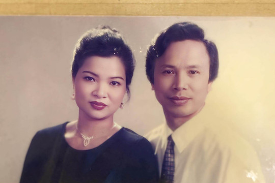 Nhan sắc thời trẻ của bố mẹ MC Vân Hugo: Vẻ đẹp chuẩn tài tử và minh tinh điện ảnh