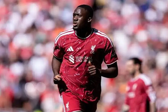 Liverpool tìm người thay Ibrahima Konate: 5 phương án chiến lược cho hàng thủ