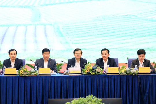 Lam Dong Seeks Breakthrough Solutions to Realize Its Development Aspirations