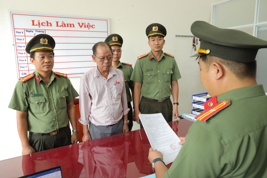 Tây Ninh: Khởi tố đối tượng tổ chức cho 18 người nước ngoài ở lại Việt Nam trái phép