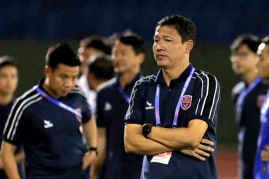 HLV Anh Đức bất ngờ dẫn dắt Thanh Hóa, Công Phượng chính thức trở lại V-League