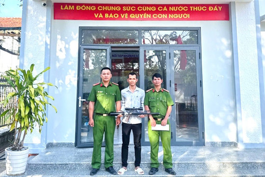 Lâm Đồng tăng cường vận động thu hồi vũ khí, vật liệu nổ, công cụ hỗ trợ