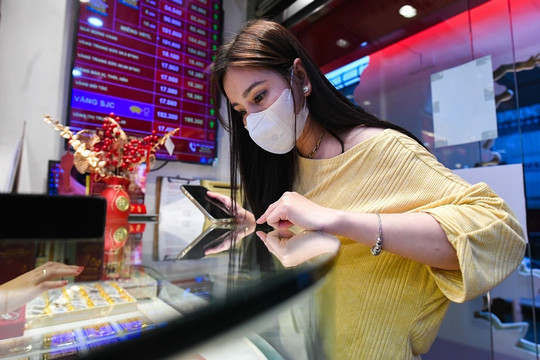 Cập nhật giá vàng hôm nay 2/6/2026: Giá vàng SJC 24k 9999, nhẫn trơn BTMC BTMH DOJI Phú Quý