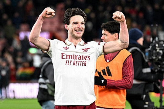 Real Madrid săn đón Declan Rice, Alisson Becker lên kế hoạch rời Liverpool tới Juventus