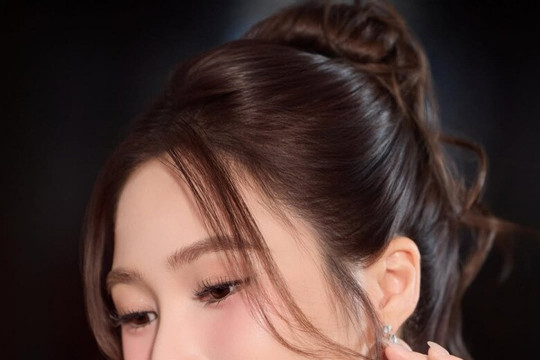 Hương Tràm tuổi 31: Từ hào quang tuổi 17 đến hành trình tự chữa lành đầy bản lĩnh
