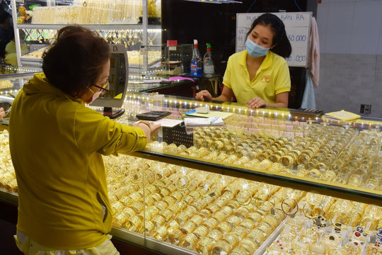 Giá vàng 24k 9999 hôm nay trưa 2/6/2026: Bảng giá vàng SJC BTMC BTMH DOJI, vàng thế giới