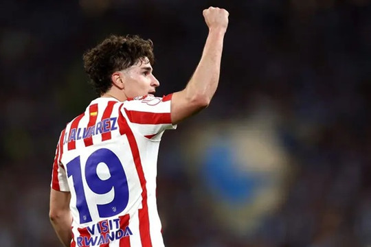 Barcelona vung tiền chiêu mộ Anthony Gordon và Julian Alvarez: Nghịch lý tài chính tại Camp Nou