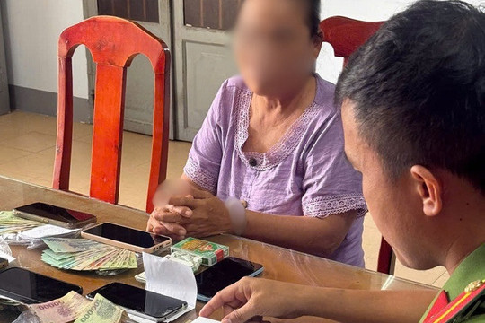 Công an phường Phú Thủy bắt 7 đối tượng đánh bạc ăn tiền