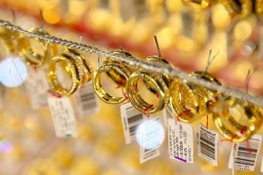 Giá vàng 24k 9999 hôm nay trưa 3/6/2026: Bảng giá vàng SJC BTMC BTMH DOJI, vàng thế giới
