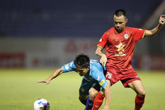 Hà Nội FC chiêu mộ Mai Sỹ Hoàng: Lời giải cho bài toán hành lang cánh trái
