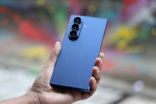 Samsung Galaxy Z Fold8 Ultra: Nâng cấp pin 5,000mAh và sạc 45W trong thiết kế siêu mỏng