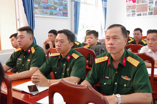 Tập huấn số hóa thông tin mẫu hài cốt liệt sĩ