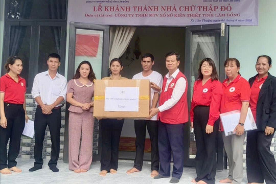 Link vao Dubai: Bàn giao 7 căn nhà Chữ thập đỏ cho hộ nghèo