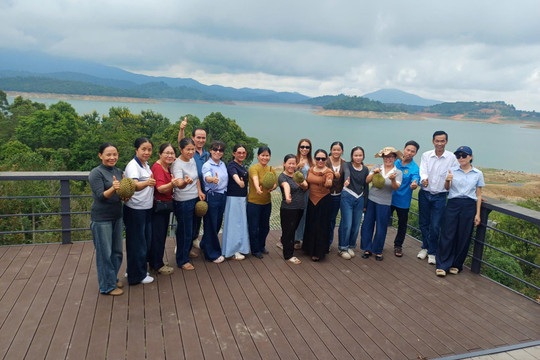 Du lịch nông thôn hút khách hè