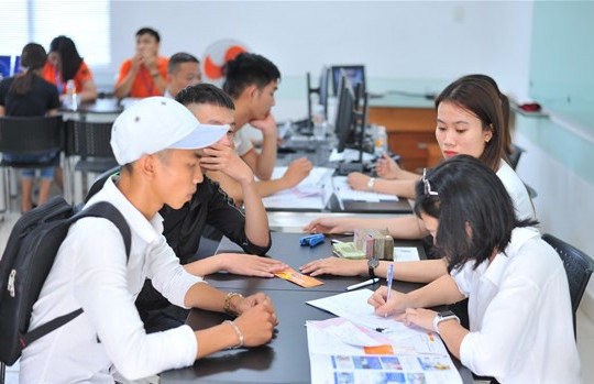 Thí sinh tự do có phải nộp phí hỗ trợ thi?