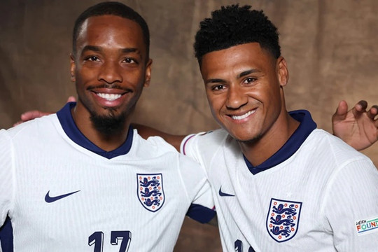 Ivan Toney và Ollie Watkins: Từ kẻ đóng thế đến quân bài chiến lược của Thomas Tuchel