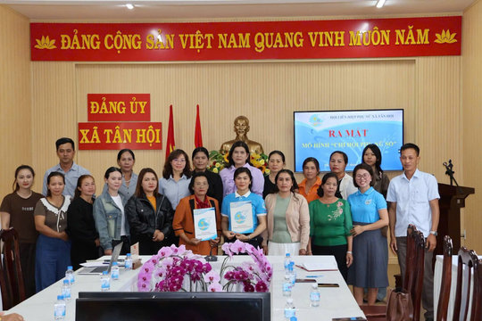 Phụ nữ Lâm Ðồng sôi nổi thi đua chào mừng ngày hội lớn