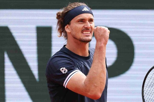 Alexander Zverev bị chỉ trích kịch liệt vì phát ngôn "vô cảm" tại Roland Garros