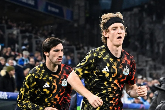 Newcastle United thay đổi trục chuyển nhượng: Từ vung tiền mua sao đến săn tìm ngọc thô