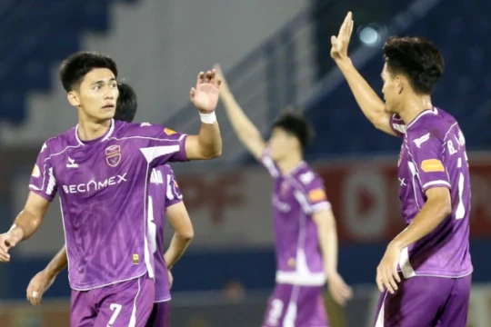 Becamex TP.HCM xuống hạng: Cái kết nghiệt ngã cho tượng đài 4 lần vô địch V-League