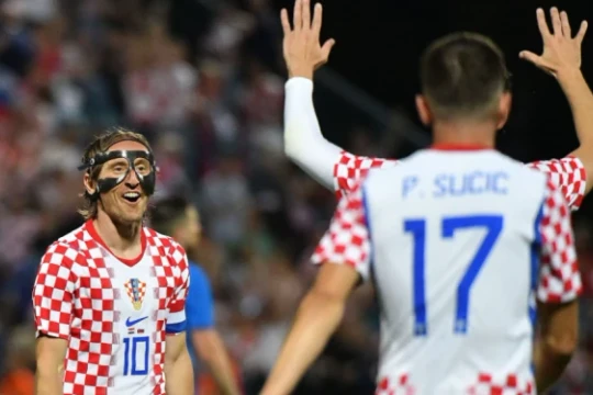 Modric và Pasalic tỏa sáng giúp Croatia hạ gục Slovenia ở phút bù giờ cuối cùng