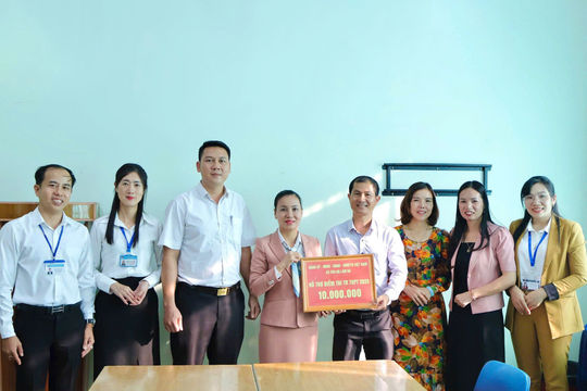 Xã Tân Hà Lâm Hà đồng hành cùng các điểm thi và hỗ trợ thí sinh khó khăn thi tốt nghiệp THPT