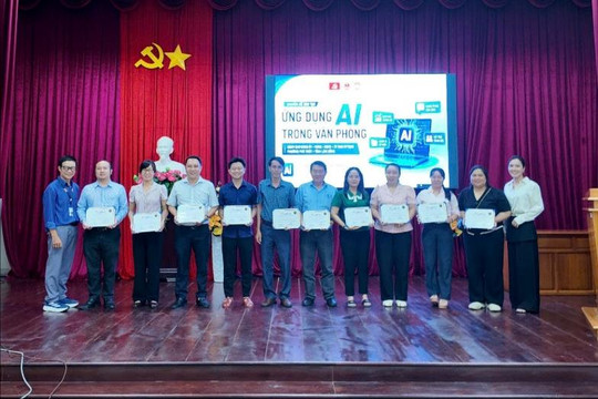 Bùng nổ chuỗi sự kiện đào tạo và chuyển giao công nghệ AI tại Lâm Đồng