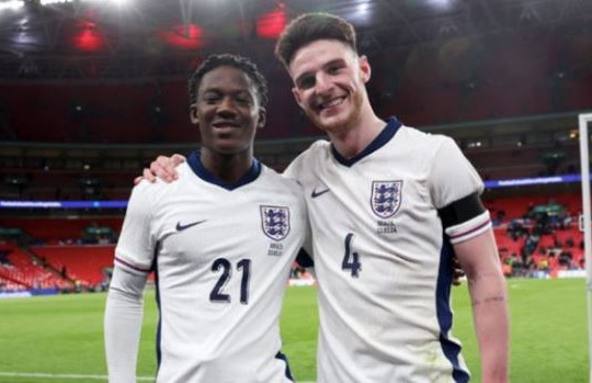 Declan Rice hoài nghi về Kobbie Mainoo: Thách thức cho tuyến giữa đội tuyển Anh