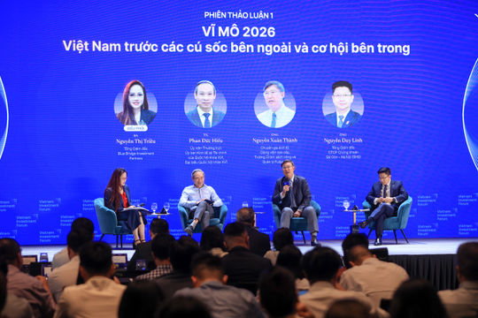 Fed trì hoãn hạ lãi suất năm 2026: Áp lực tỷ giá và bài toán hấp thụ vốn của kinh tế Việt Nam