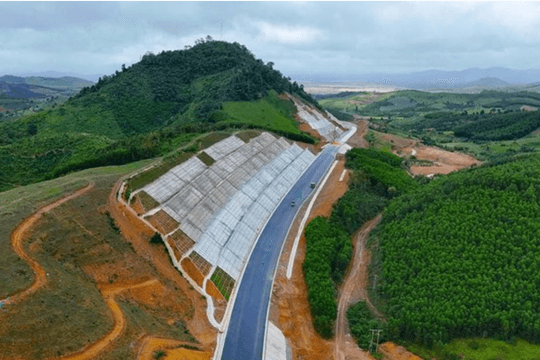 Cao tốc Khánh Hòa - Buôn Ma Thuột: Dự án thành phần 3 đạt gần 97% khối lượng