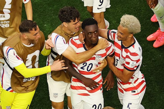 Tuyển Mỹ đè bẹp Paraguay 4-1 tại World Cup 2026: Balogun rực sáng cùng chiều sâu đội hình