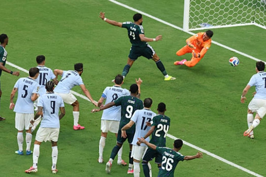Saudi Arabia dẫn trước Uruguay 1-0: Al-Amri tỏa sáng tại World Cup 2026