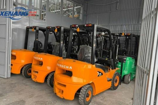 Các Dòng Xe Nâng Dầu Hangcha Được Ưa Chuộng Tại Xe Nâng Plus