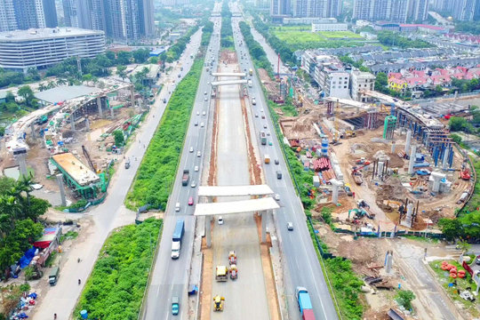 Nút giao Vành đai 3,5 và Đại lộ Thăng Long: Tiến độ thực tế dự án 2.400 tỷ đồng