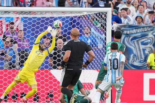 Messi lập siêu phẩm, Argentina nới rộng cách biệt trước Algeria tại World Cup 2026