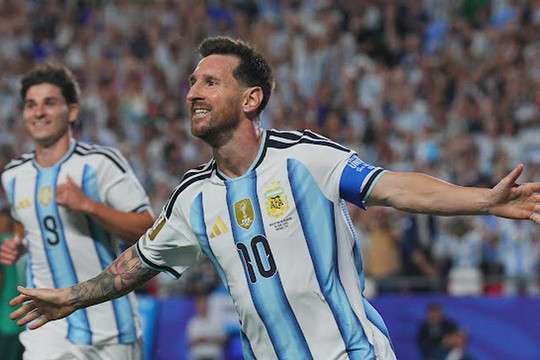 Messi lập hat-trick lịch sử, Argentina thắng đậm Algeria tại World Cup 2026