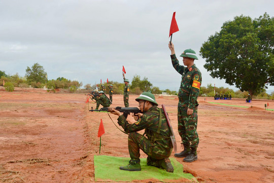 Xây dựng đơn vị vững mạnh toàn diện ở Trung đoàn Bộ binh 812