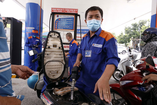 Cập nhật giá xăng hôm nay 19/6/2026: Giá dầu thô lùi về mức thấp nhất sau 3 tháng