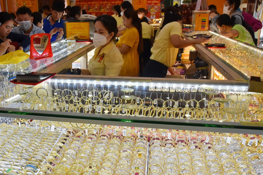 Giá vàng 9999 hôm nay chiều 18/6/2026: Chốt bảng giá vàng 9999, vàng nhẫn BTMC, BTMC, DOJI thứ Năm