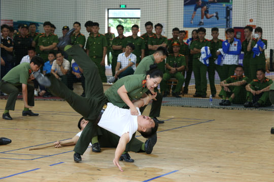 Sôi nổi tranh tài các nội dung chiến thuật, bài quyền tại Hội thao Công an nhân dân khu vực III
