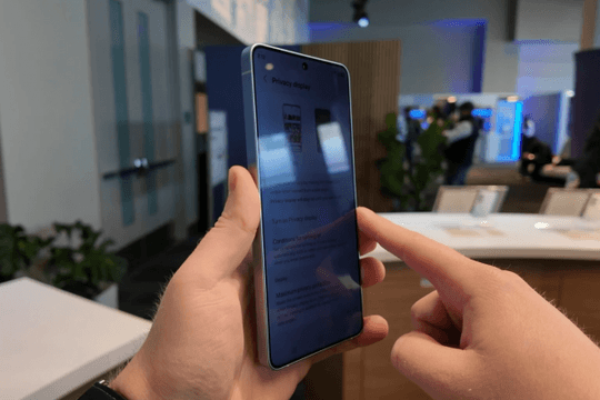 Công nghệ màn hình Privacy Display trên Samsung Galaxy S26 Ultra: Bước ngoặt bảo mật mới