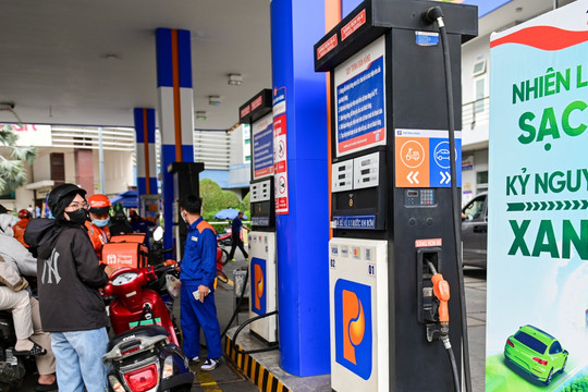 Cập nhật giá xăng hôm nay 20/6/2026: Giá xăng dầu thế giới đồng loạt hạ nhiệt