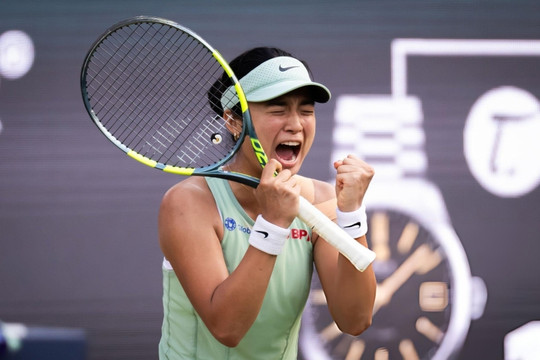 Alexandra Eala hạ gục Elena Rybakina: Cú địa chấn của quần vợt Đông Nam Á tại Berlin Open 2026