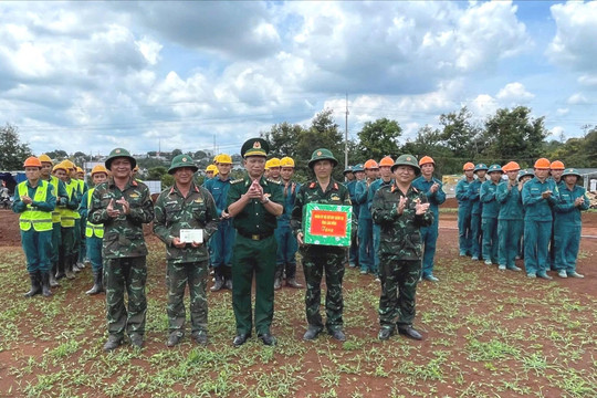 Tăng tốc thi công trường học cho con em đồng bào biên giới