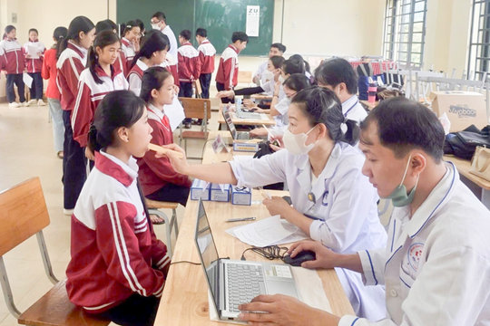 Lâm Đồng tiếp tục đẩy nhanh tiến độ khám sức khỏe toàn dân