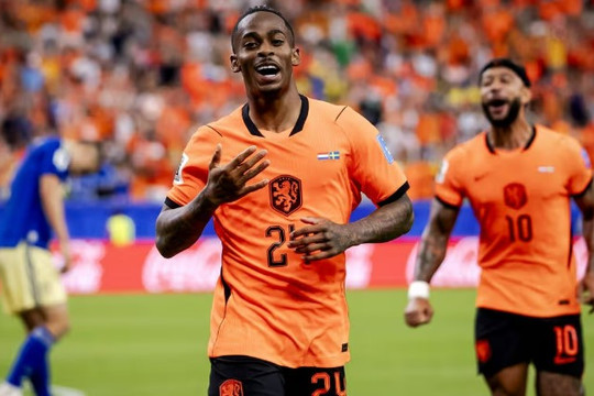 Manchester United săn đón "thần tài" Hà Lan Crysencio Summerville với giá 50 triệu bảng